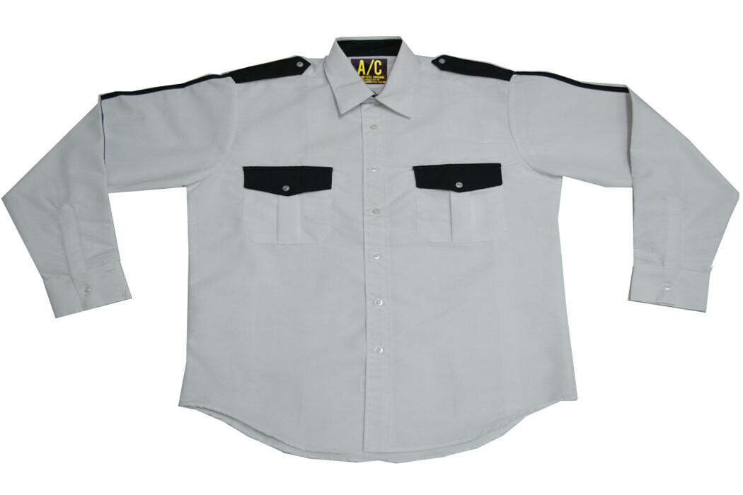 Camisa blanca combinada con azul marino manga larga