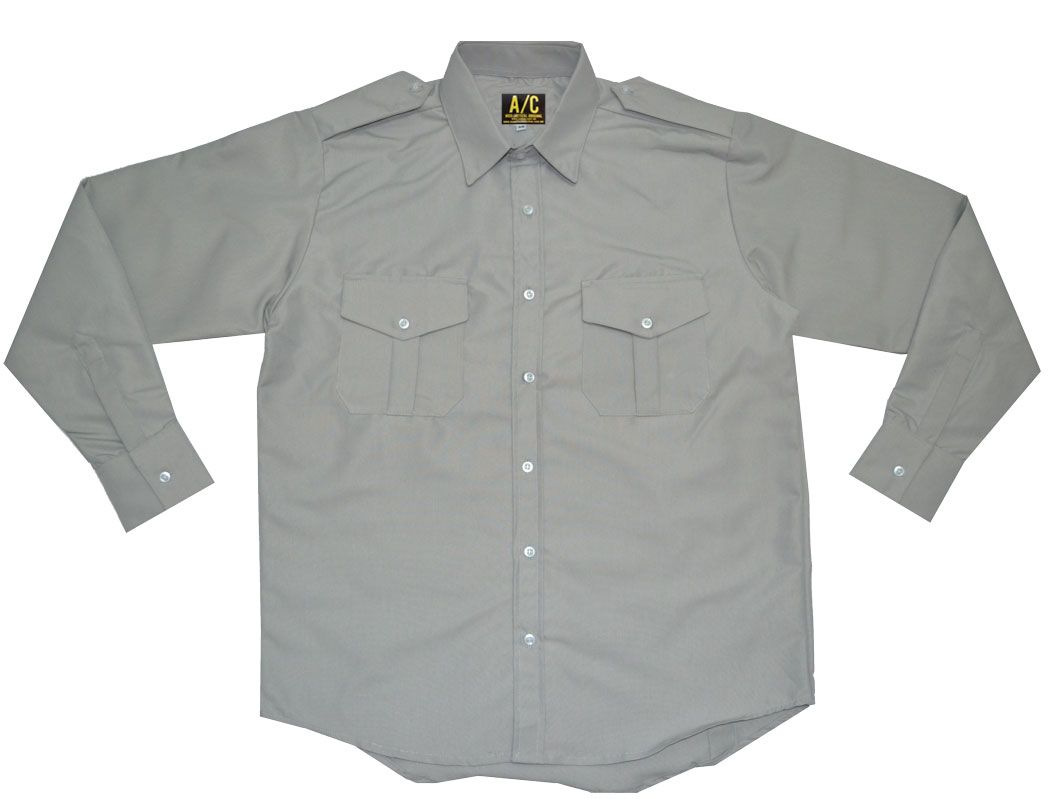 Camisa gris perla lisa manga larga.