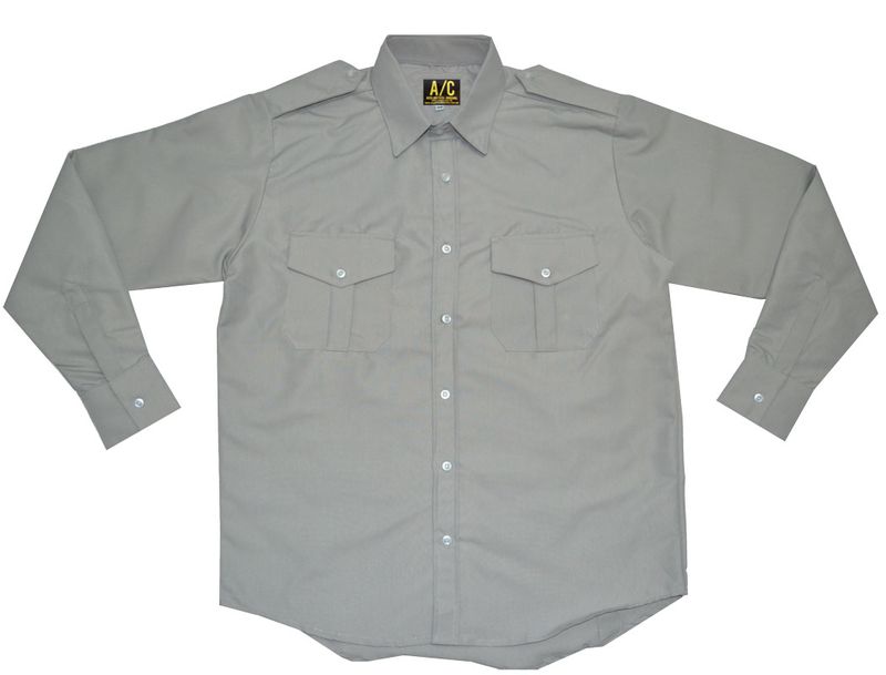 Camisa gris perla lisa manga larga.