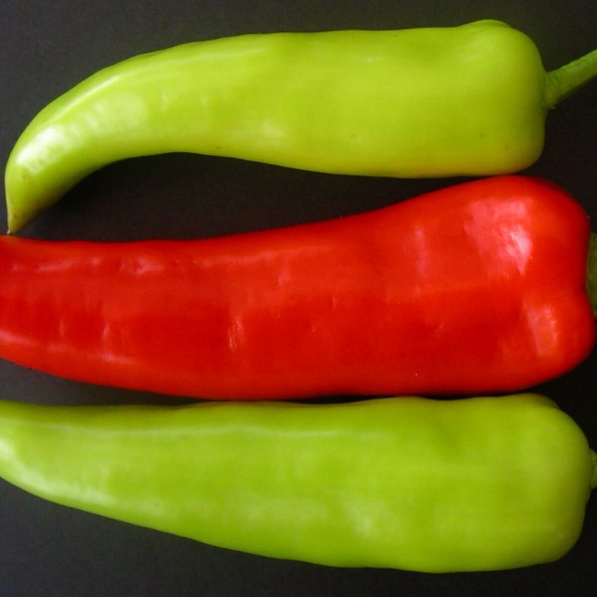 Chilli - Hungarian Hot Wax Yellow Seeds Chilli - Hungarian Hot Wax Yellow Seeds