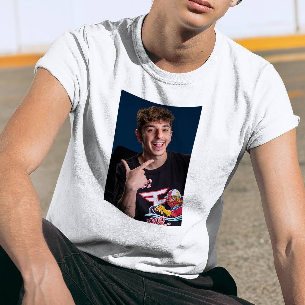 FaZe Rug T-shirts