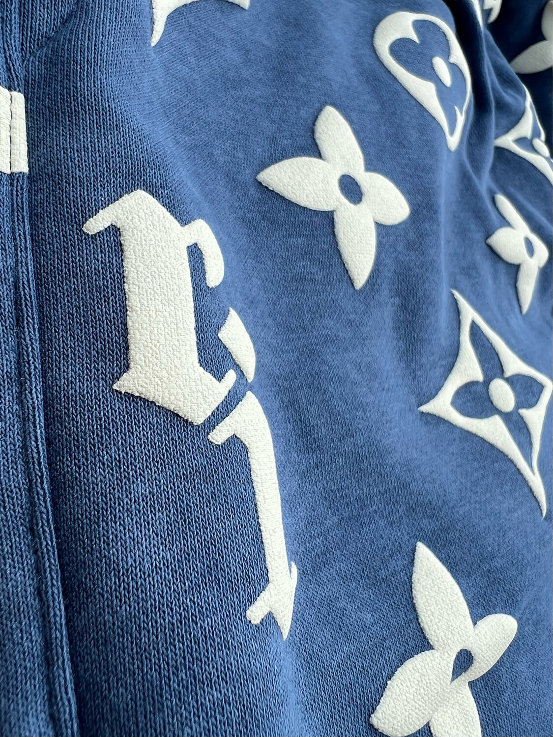 BLUE “RI” PUFF PRINT SHORTS
