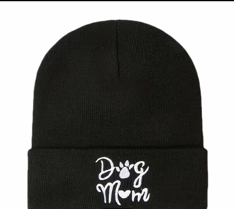 Dog Mom Beanie Black