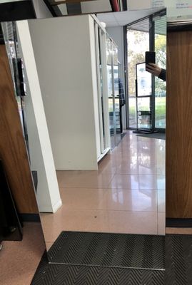 Frameless Mirror 630mm x 1210mm Frameless Mirror 630mm x 1210mm