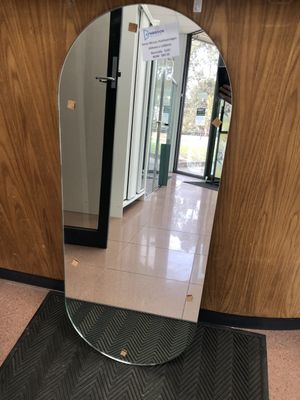 Frameless oval mirror - 450mm x 1100mm Frameless oval mirror - 450mm x 1100mm