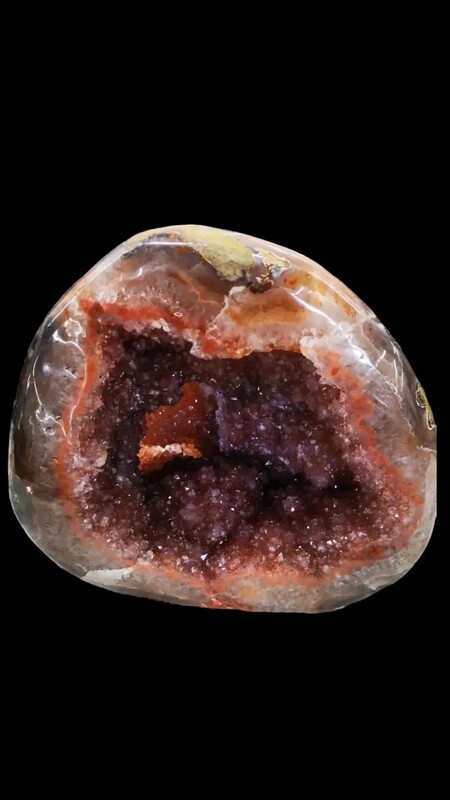 Geode Red polished