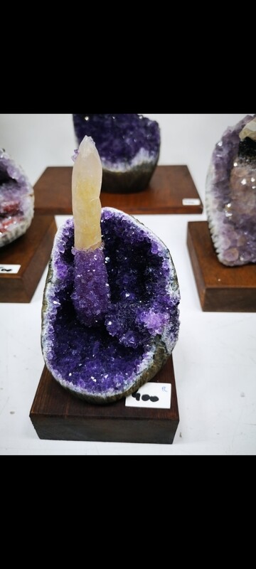Piece collection c Calcite