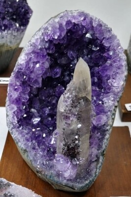 Piece amethyst and Calcite