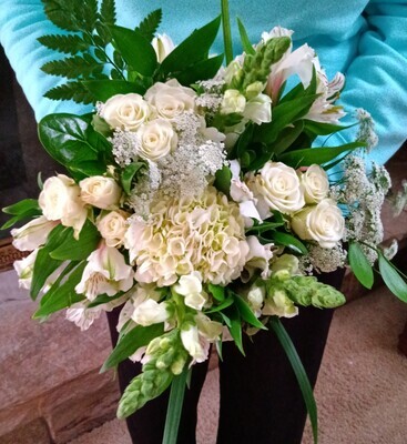 Simply Cream Bridal Bouquet