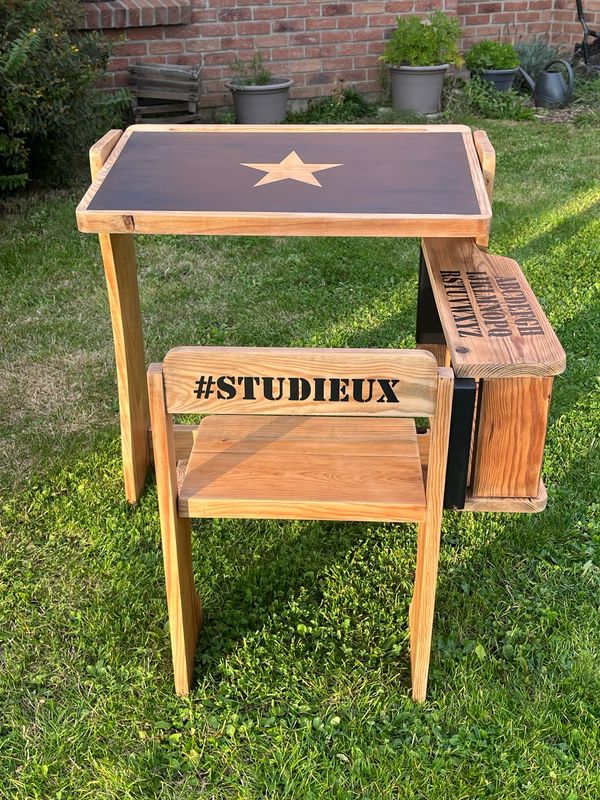 Bureau enfant pliable