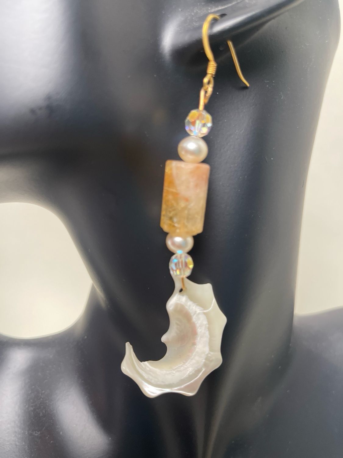Earrings-pearls, Citrine, Shell