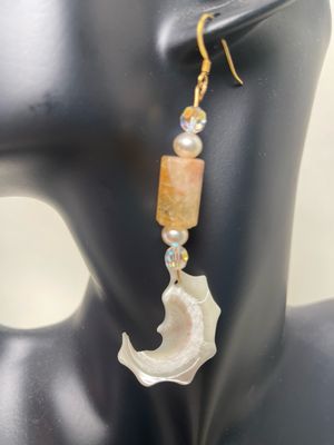 Earrings-pearls, Citrine, Shell