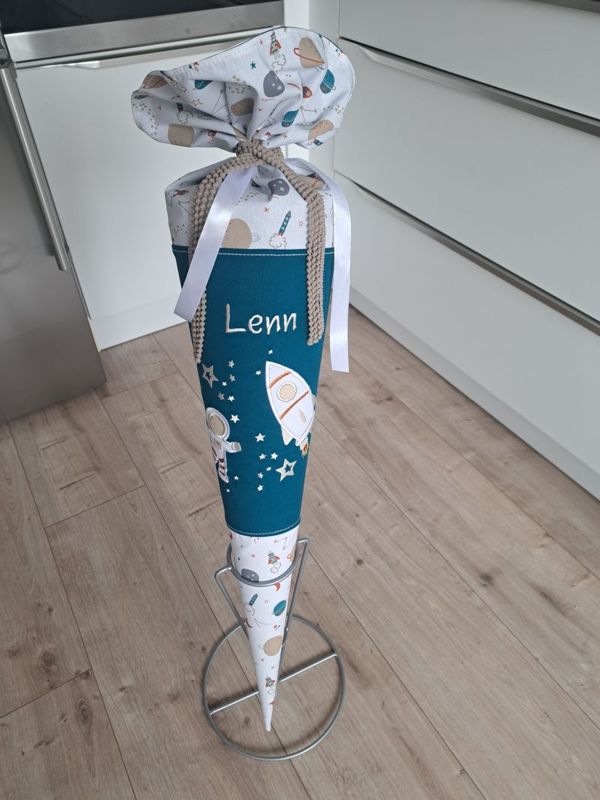 Weltraum Schultüte Türkis  geteilt