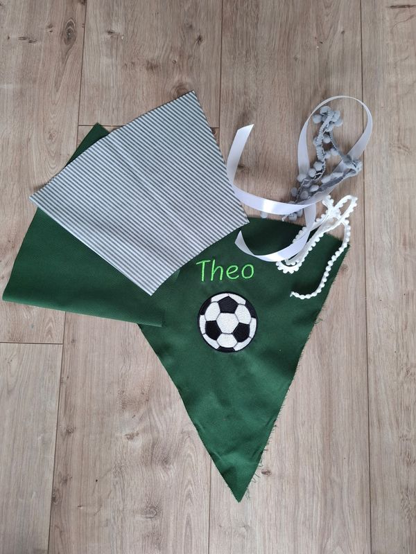 DIY Fußball Schultüte selber nähen mit besticktem Stoff & Wunschname