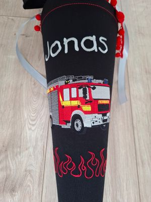 Schultüte aus Stoff "Feuerwehr - HLF" – Schwarz/Sterne – 70cm