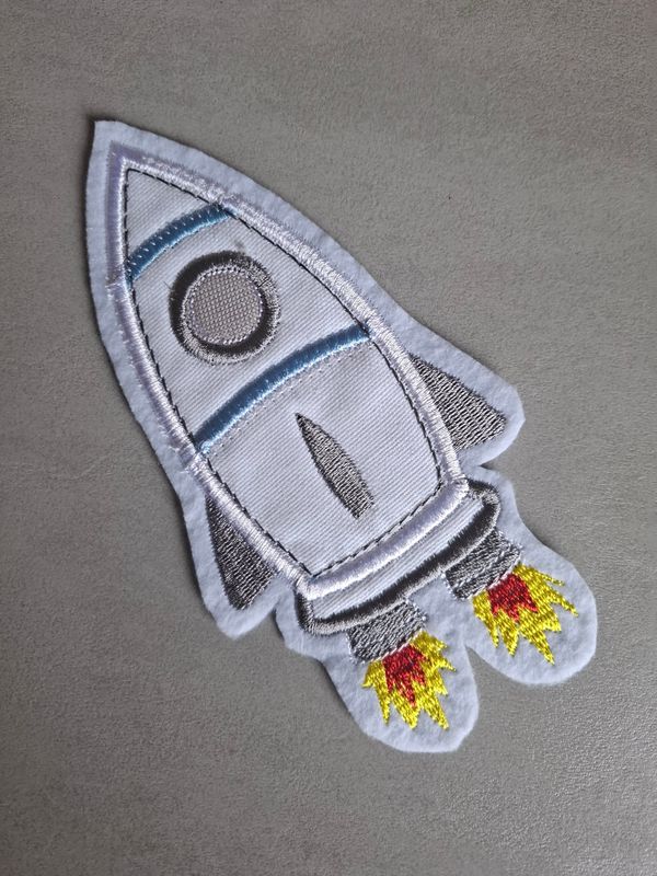 Rakete Patch zum Aufbügeln – Rakete auf Filz 15 cm kräftiges hellblau