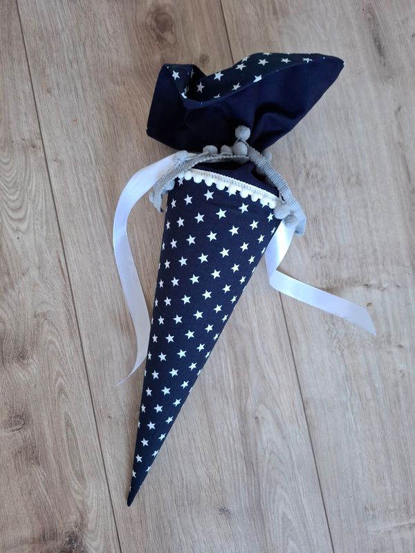 Schultüte aus Stoff "Sterne" – Sternchenstoff/Navy – 35 cm
