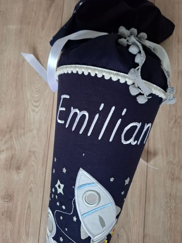 Schultüte aus Stoff "Weltraum & Rakete" – Navy/Weiß – 70cm