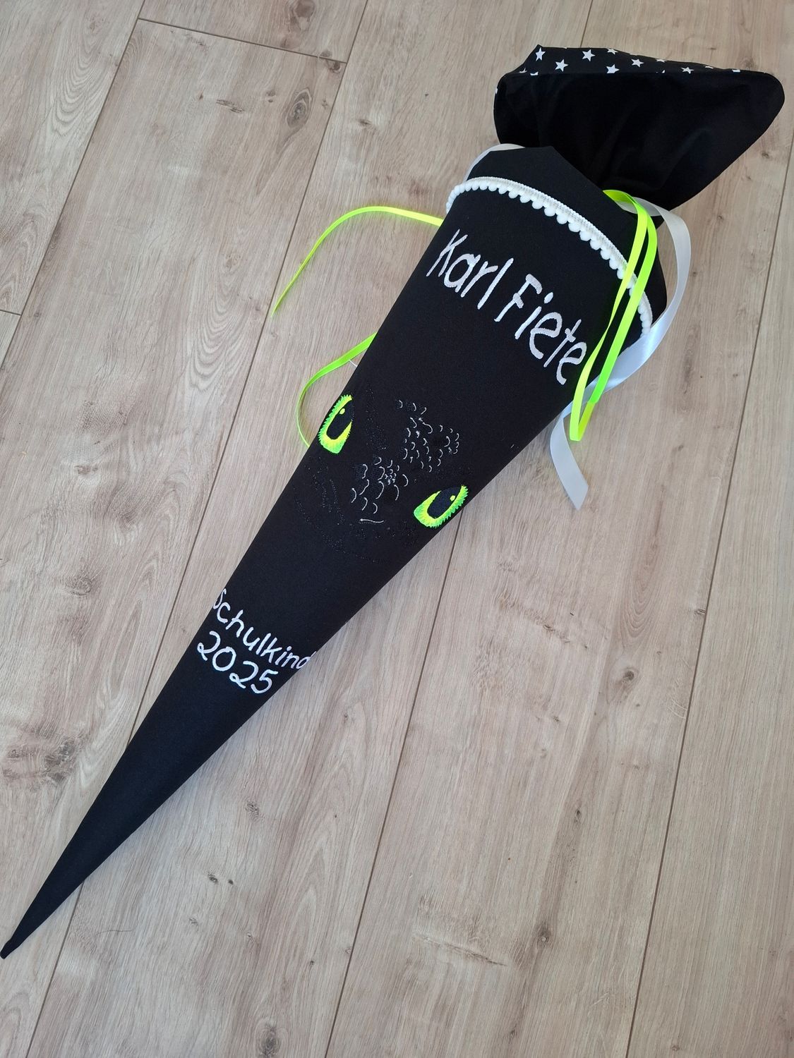 Schultüte Drachenaugen personalisierbar schwarz