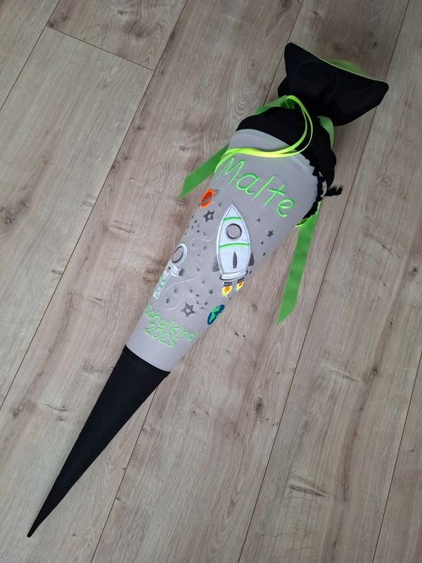 Weltraum Schultüte geteilt - schwarz - grau - hellgrün neon