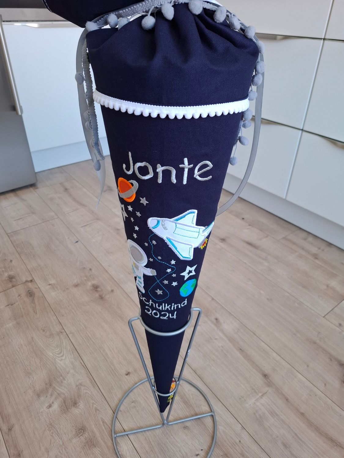 Schultüte Spaceshuttle dunkelblauer Canvas - türkise Applikationen & silber Schrift