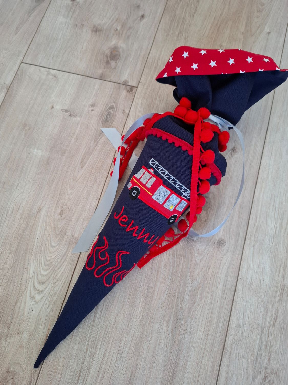 Schultüte aus Stoff "Feuerwehr" – Navy/Rot – 35 cm