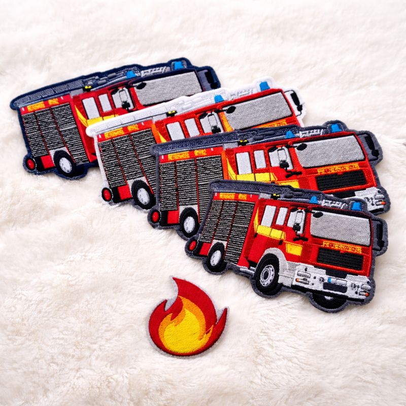 Patch Feuerwehr Stickapplikation Auto & Flammen Set