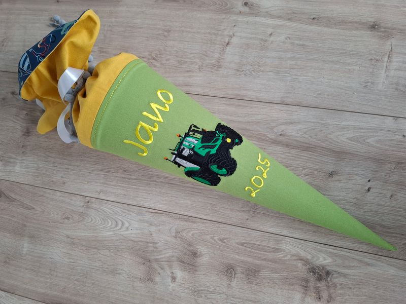 Schultüte aus Stoff "Traktor" –Hellgrün/Gelb – 70cm