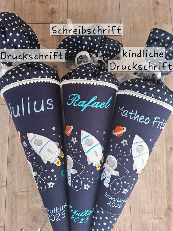 Schultüte aus Stoff "Weltraum & Rakete" – Navy/Hellblau – 35 cm
