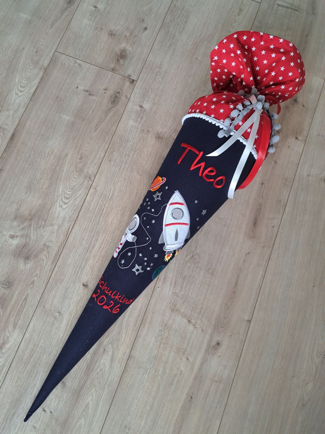 Schultüte aus Stoff "Weltraum & Rakete" – Navy/Rot – 70cm