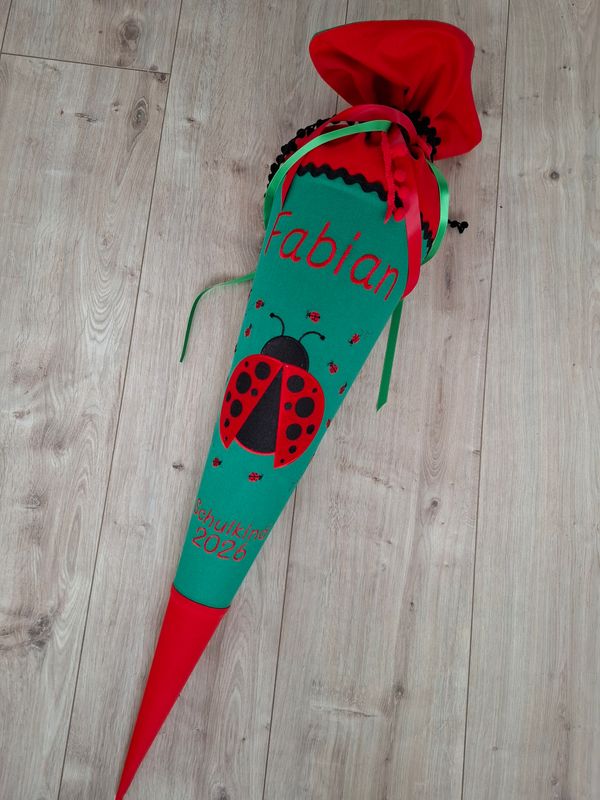 Schultüte aus Stoff -  Marienkäfer – grasgrün/rot– 70cm