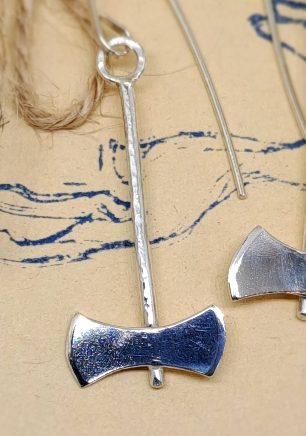DOUBLE BIT AXE 