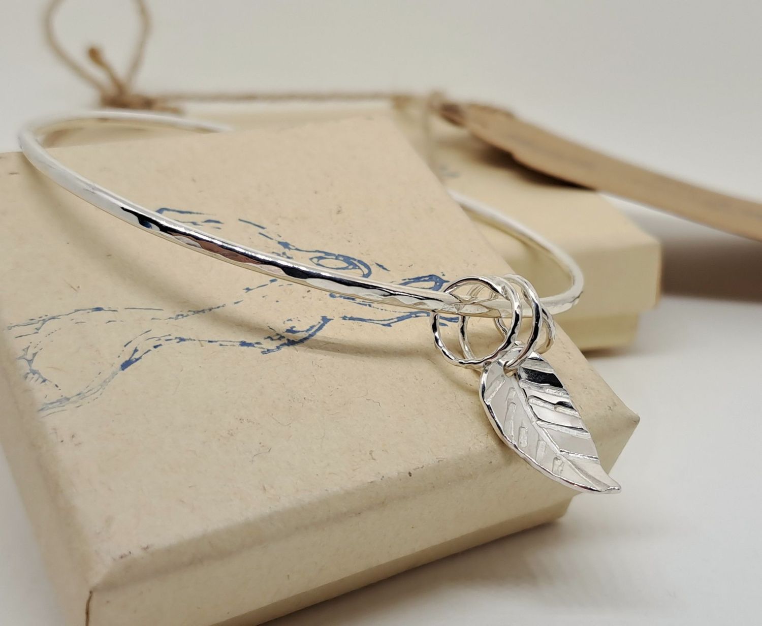 LEAF BANGLE