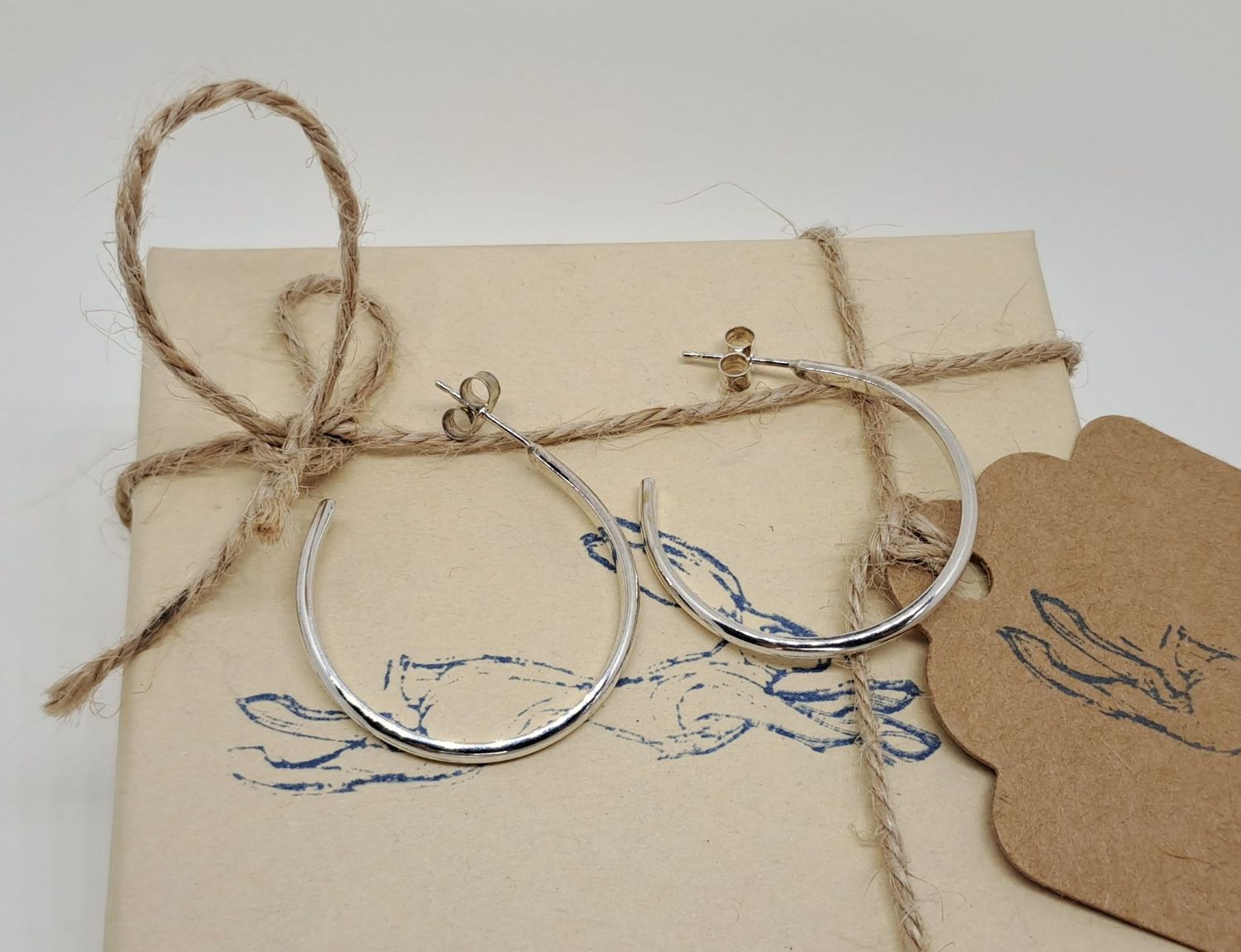 LARGE HOOP EARRINGS