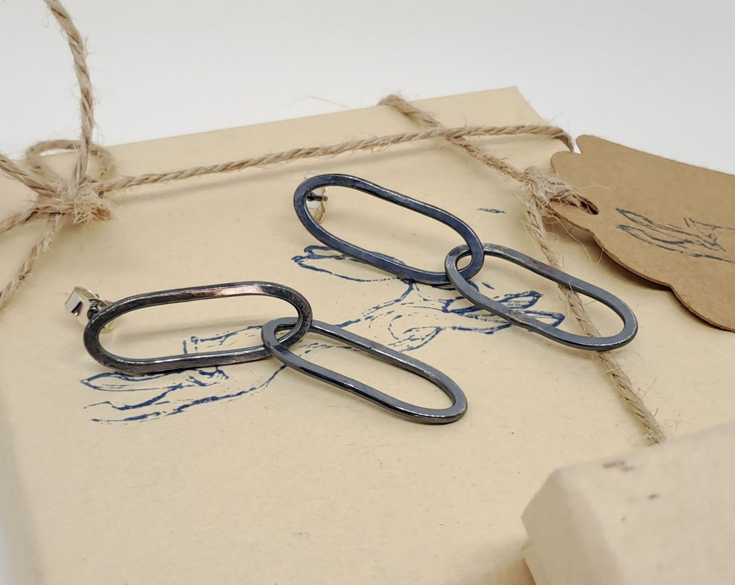 DOUBLE LOOP OXIDISED EARRINGS
