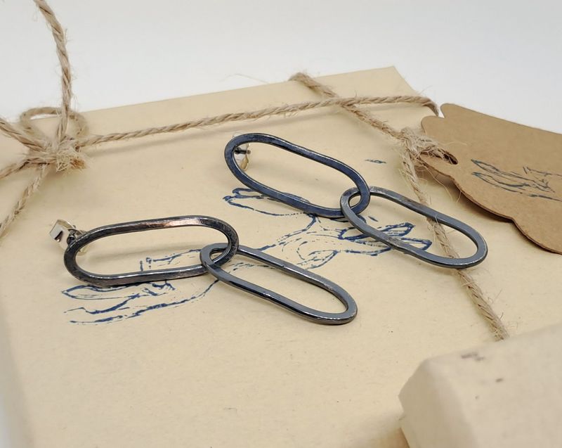 DOUBLE LOOP OXIDISED EARRINGS