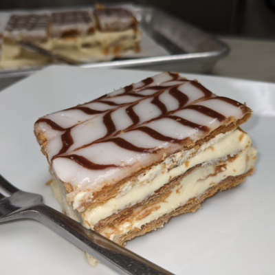 6 (OR) 12 Mille Feuille Pastries