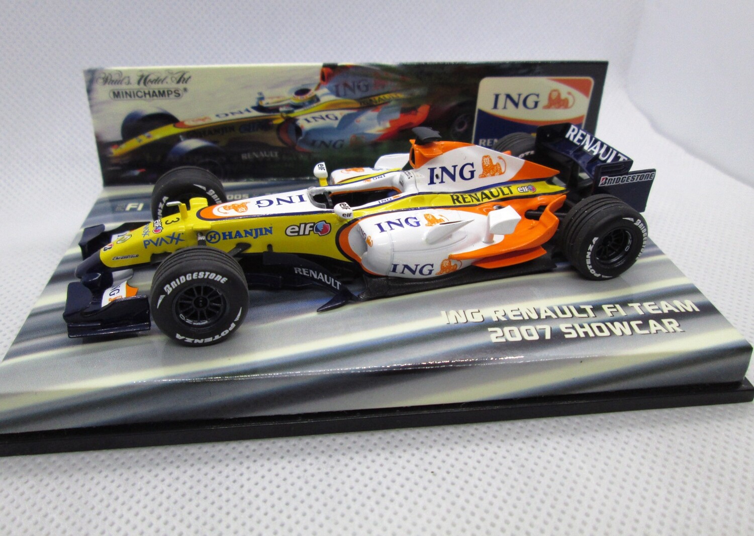 Renault ING F1 Team 2007 Showcar Minichamps