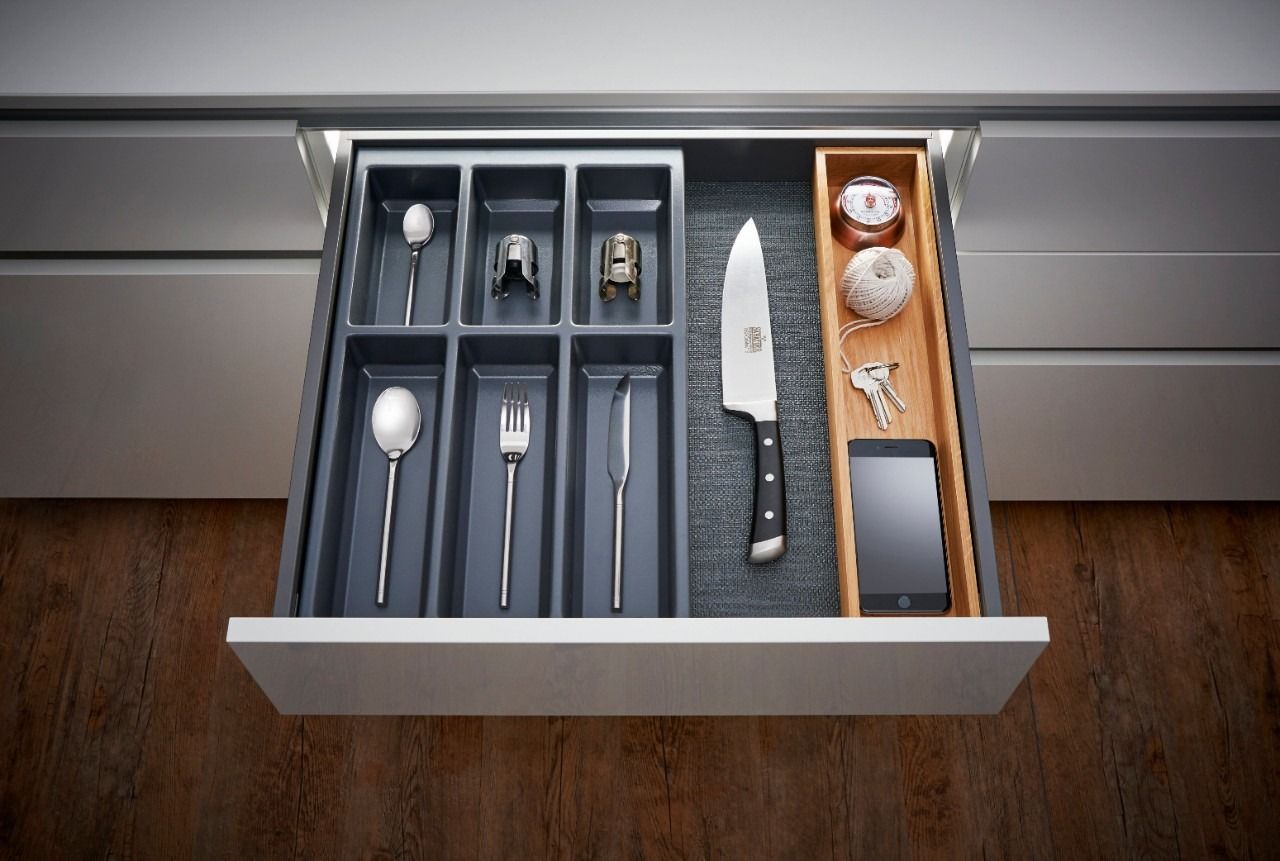 SWITCH Single Insert - Oak