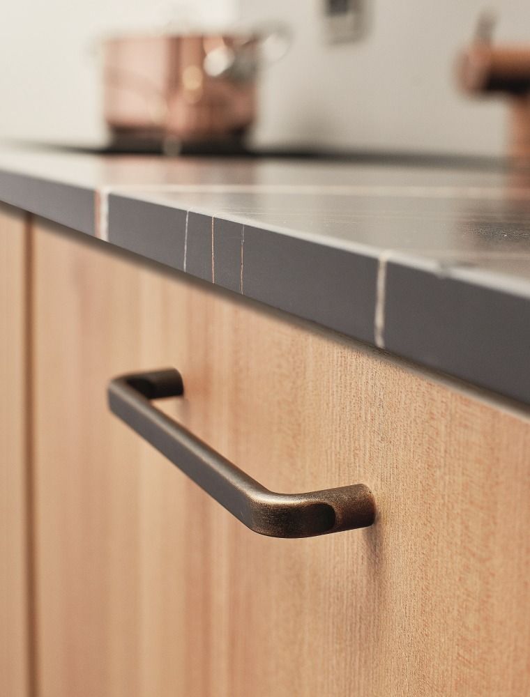 Base - Antique Brown