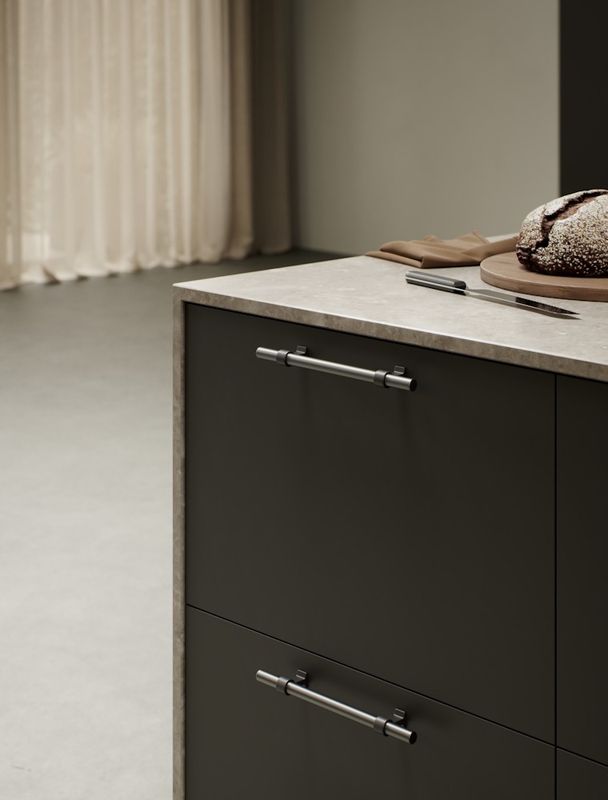 Bond Handle - Matt Black/ Gun Metal Bond Handle - Matt Black/ Gun Metal