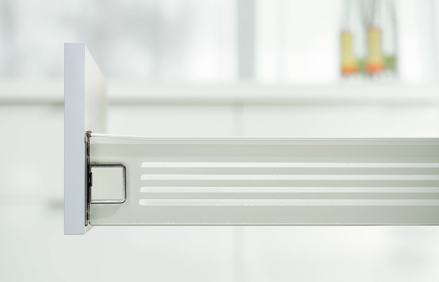 METABOX M Height (86mm) - Cream