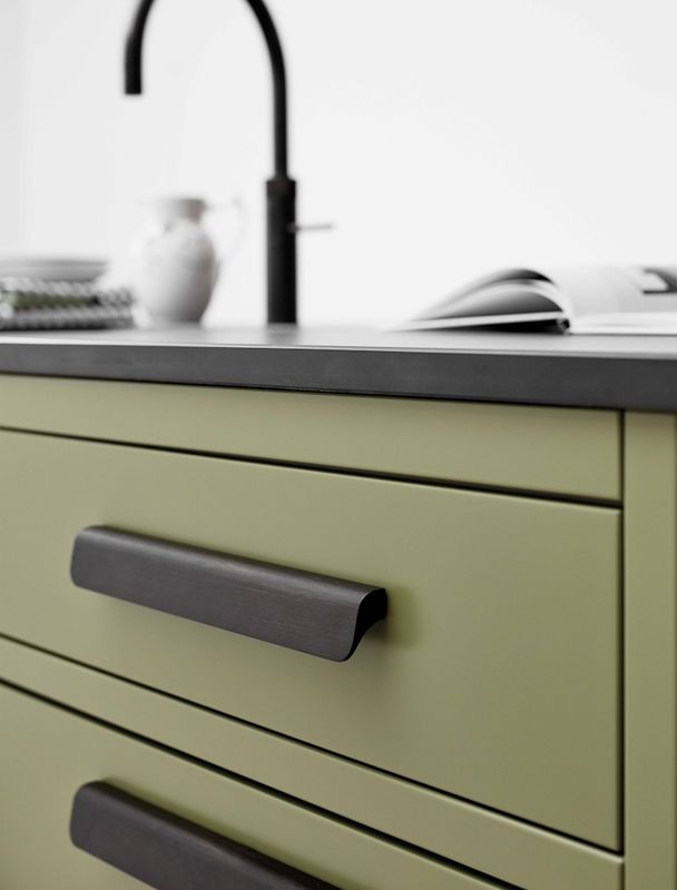 Fall Handle - Antique Bronze
