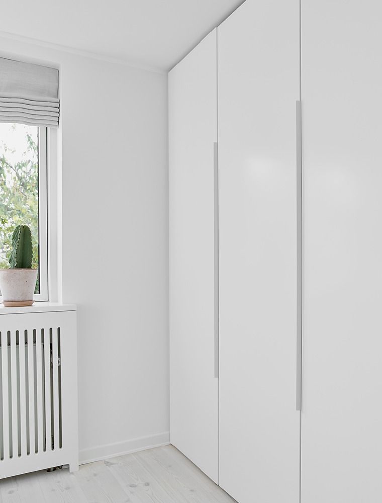 Edge Straight - Matt White