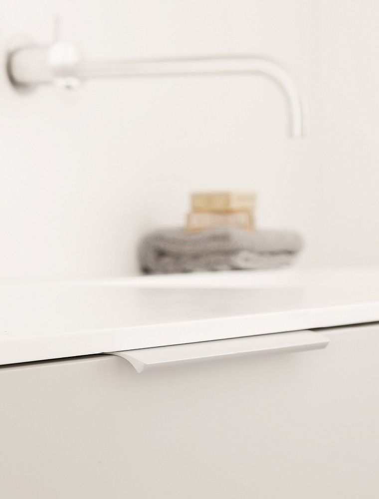 Edge Straight - White Textured