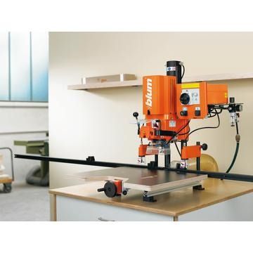 Single phase 240V Blum MINIPRESS P machine c/w hold down clamps,laser centre marking, calibrated tab