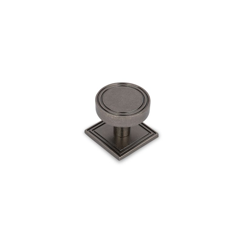 Claridge Round Knob &amp; Back Plate, 37mm Diameter - Pewter