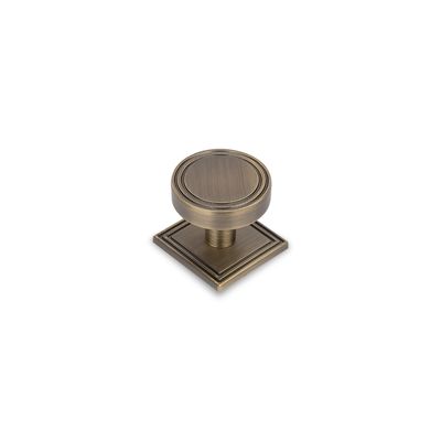 Claridge Round Knob &amp; Back Plate, 37mm Diameter - Antique Brass