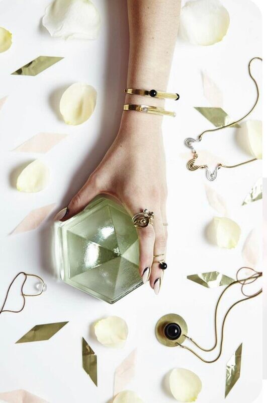 Jewelries