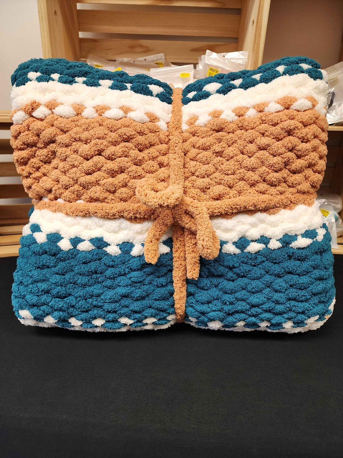 CHUNKY HAND KNITTED BLANKET